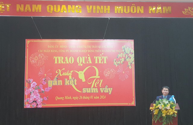 Thị trấn Quang Minh tổ chức hội nghị trao quà tết nhân dịp Tết Nguyên đán Giáp Thìn, năm 2024 bằng nguồn xã hội hóa- Ảnh 2. Thị trấn Quang Minh tổ chức hội nghị trao quà tết nhân dịp Tết Nguyên đán Giáp Thìn, năm 2024 bằng nguồn xã hội hóa- Ảnh 2.