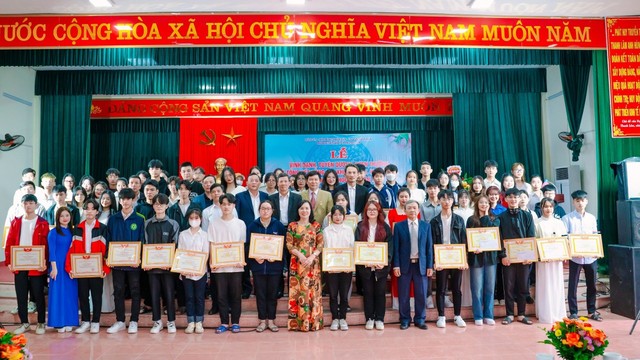 Hội Khuyến học xã Thanh Lâm tổ chức lễ vinh danh, tuyên dương, khen thưởng và tổng kết công tác khuyến học, khuyến tài, xây dựng xã hội học tập năm 2023- Ảnh 6.