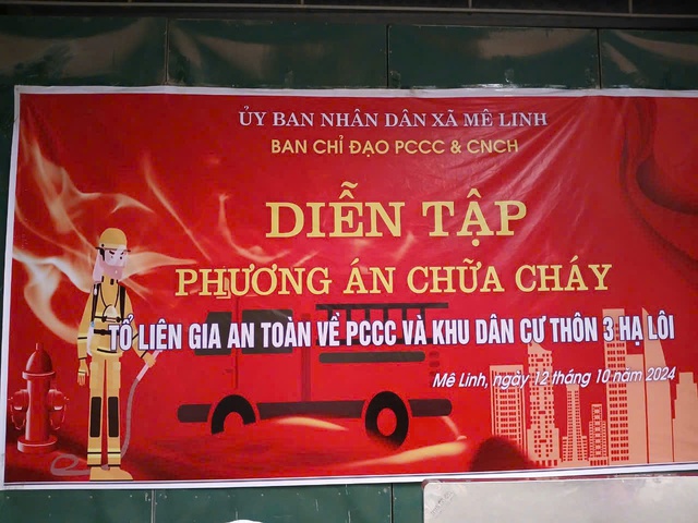 Diễn tập phương án chữa cháy và cứu nạn cứu hộ Tổ liên gia thôn 3 Hạ Lôi- Ảnh 1.