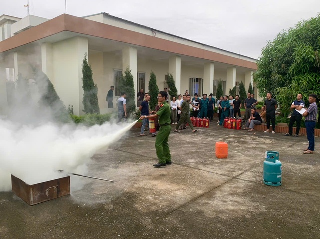 Xã Tráng Việt tập huấn, tuyên truyền, phổ biến kiến thức về phòng cháy, chữa cháy, cứu nạn, cứu hộ năm 2024- Ảnh 2.