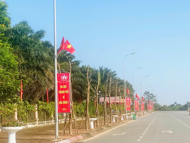 Mê Linh trang hoàng rực rỡ chào mừng kỷ niệm 70 năm Ngày Giải phóng Thủ đô- Ảnh 6.