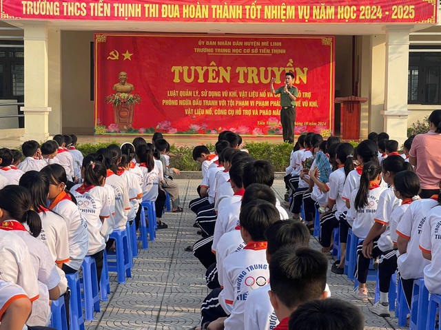 Xã Tiến Thịnh đẩy mạnh tuyên truyền Luật quản lý, sử dụng vũ khí, vật liệu nổ và Phòng ngừa đấu tranh với tội phạm vi phạm pháp luật về vũ khí, vật liệu nổ, công cụ hỗ trợ và pháo năm 2024 - Ảnh 4.