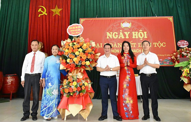 Sôi nổi Ngày hội Đại đoàn kết toàn dân tộc tại các thôn 
trên địa bàn xã Thạch Đà- Ảnh 1.