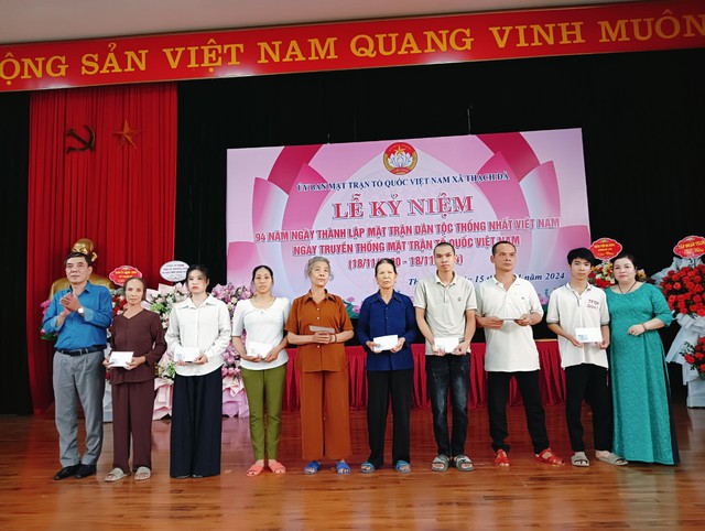 Lễ kỷ niệm 94 năm ngày thành lập Mặt trận dân tộc thống nhất Việt Nam, ngày truyền thống MTTQ Việt Nam (18/11/1930 – 18/11/2024)- Ảnh 8.