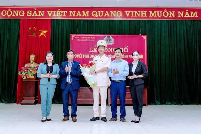 Lễ công bố Quyết định của Giám đốc Công an Thành phố Hà Nội về công tác cán bộ tại xã Hoàng Kim- Ảnh 5.