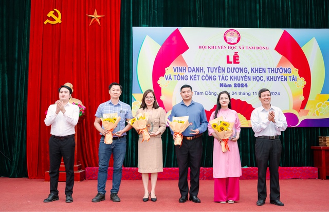 HỘI KHUYẾN HỌC XÃ TAM ĐỒNG TỔ CHỨC LỄ VINH DANH, TUYÊN DƯƠNG KHEN THƯỞNG VÀ TỔNG KẾT CÔNG TÁC KHUYẾN HỌC, KHUYẾN TÀI NĂM 2024- Ảnh 4.