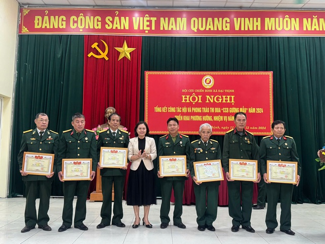 Hội Cựu chiến binh xã Đại Thịnh tổng kết công tác hội năm 2024, triển khai nhiệm vụ năm 2025- Ảnh 5. Hội Cựu chiến binh xã Đại Thịnh tổng kết công tác hội năm 2024, triển khai nhiệm vụ năm 2025- Ảnh 5.