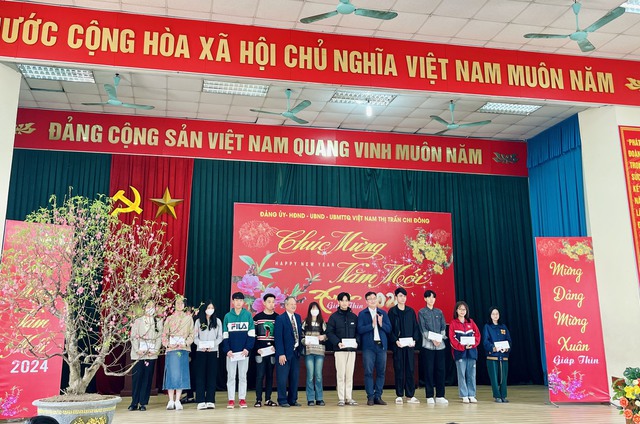 HỘI KHUYẾN HỌC THỊ TRẤN CHI ĐÔNG TỔ CHỨC GẶP MẶT ĐẦU XUÂN GIÁP THÌN 2024- Ảnh 1.