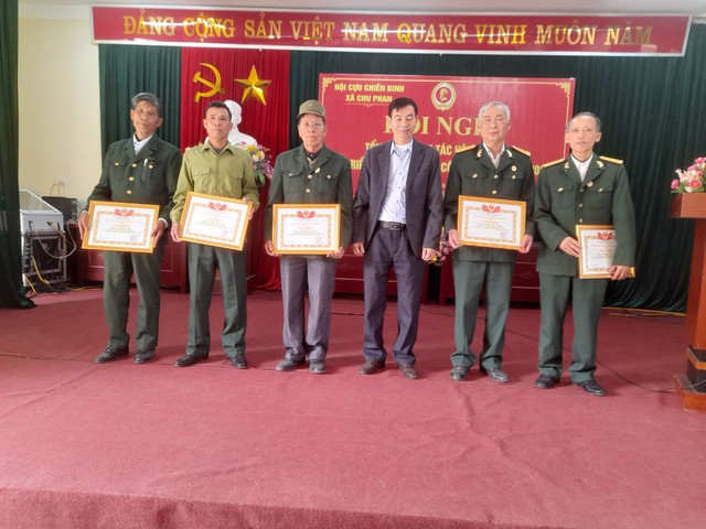 Hội Cựu chiến binh xã Chu Phan tổng kết công tác ủy thác năm 2023 và phương hướng nhiệm vụ năm 2024- Ảnh 3.