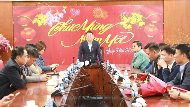 Chủ tịch UBND huyện Mê Linh chủ trì hội nghị trao quyết định bổ nhiệm cán bộ- Ảnh 2.