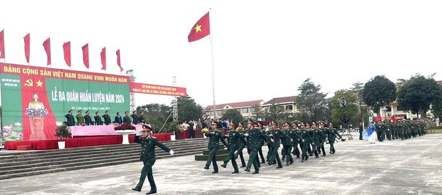 Lực lượng vũ trang huyện Mê Linh ra quân huấn luyện năm 2024- Ảnh 2.