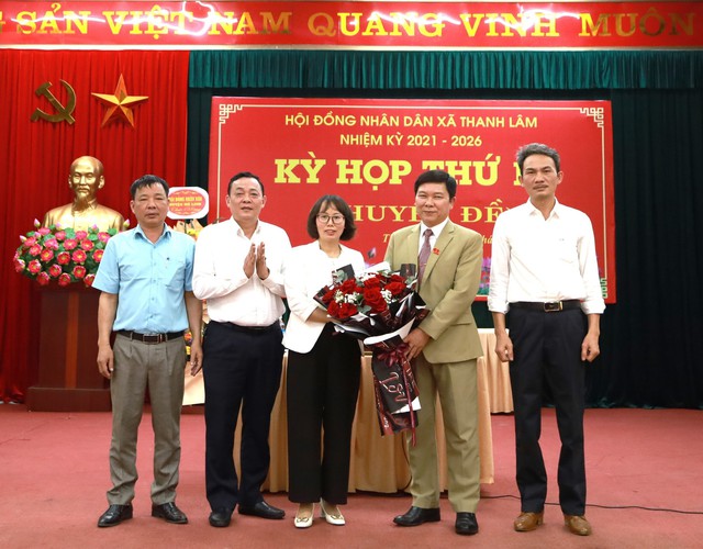 Đồng chí Đỗ Thị Hà được bầu giữ chức Phó Chủ tịch HĐND xã Thanh Lâm, nhiệm kỳ 2021 - 2026- Ảnh 2.