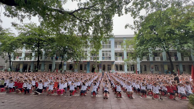 Hội LHPN thị trấn Quang Minh tổ chức hoạt động truyền thông kỹ năng phòng chống xâm hại trẻ em và giáo dục lòng biết ơn cho trẻ tại trường Tiểu học Quang Minh A- Ảnh 1.