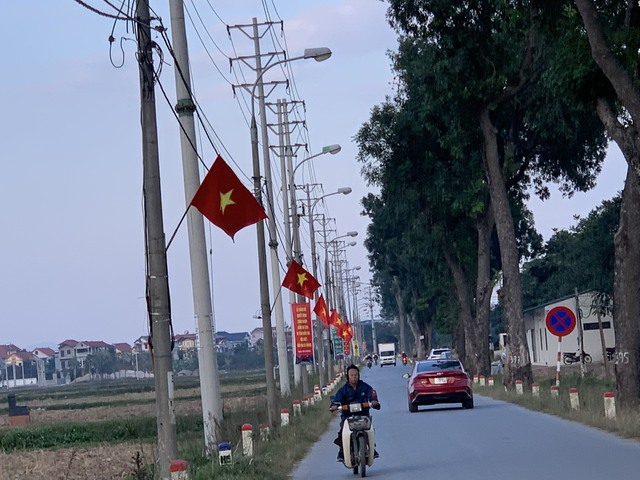 Thông báo Treo cờ tổ quốc dịp nhân dịp kỷ niệm 49 năm Ngày Giải phóng miền Nam, thống nhất đất nước (30/4/1975-30/4/2024); 138 năm ngày Quốc tế Lao động 1/5 và kỷ niệm 70 năm Ngày chiến thắng Điện Biên Phủ (07/5/1954-07/5/2024)- Ảnh 1. Thông báo Treo cờ tổ quốc dịp nhân dịp kỷ niệm 49 năm Ngày Giải phóng miền Nam, thống nhất đất nước (30/4/1975-30/4/2024); 138 năm ngày Quốc tế Lao động 1/5 và kỷ niệm 70 năm Ngày chiến thắng Điện Biên Phủ (07/5/1954-07/5/2024)- Ảnh 1.