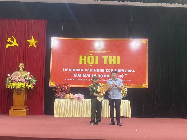 HỘI CỰU CHIẾN BINH XÃ TIẾN THỊNH ĐẠT GIẢI NHÌ CỤM THI SỐ 3 HỘI THI LIÊN HOAN VĂN NGHỆ CỰU CHIẾN BINH HUYỆN MÊ LINH
- Ảnh 8.