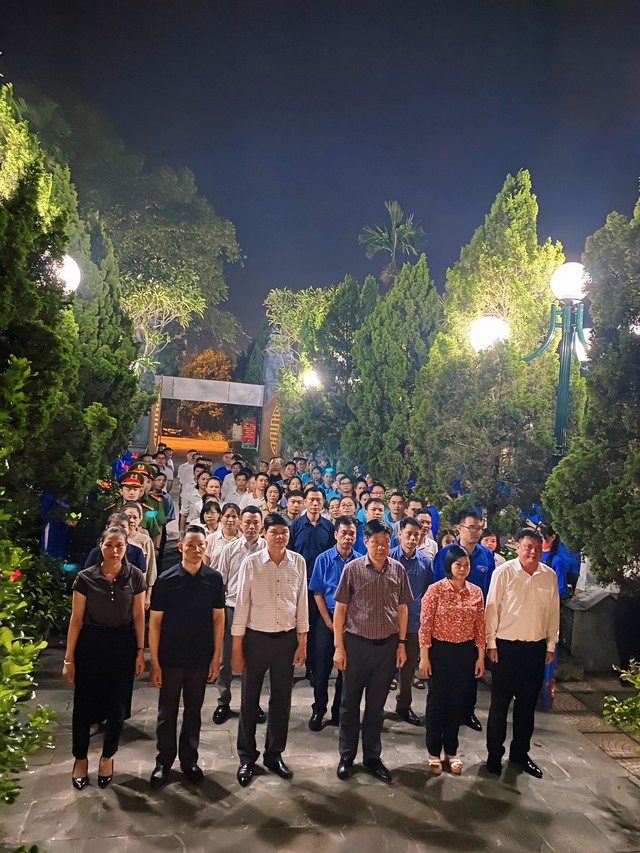 Thị trấn Quang Minh tổ chức các hoạt động tri ân các anh hùng liệt sỹ nhân dịp kỷ niệm 77 năm Ngày thương binh liệt sỹ (27/7/1947 – 27/7/2024)- Ảnh 5. Thị trấn Quang Minh tổ chức các hoạt động tri ân các anh hùng liệt sỹ nhân dịp kỷ niệm 77 năm Ngày thương binh liệt sỹ (27/7/1947 – 27/7/2024)- Ảnh 5.