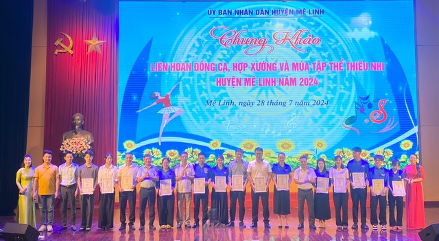 Sôi nổi Liên hoan Đồng ca, Hợp xướng và Múa tập thể thiếu nhi huyện Mê Linh năm 2024- Ảnh 4. Sôi nổi Liên hoan Đồng ca, Hợp xướng và Múa tập thể thiếu nhi huyện Mê Linh năm 2024- Ảnh 4.