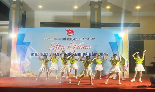 Sôi nổi "LIÊN HOAN – MÚA HÁT THANH THIẾU NHI HÈ NĂM 2024" của Đoàn TNCS Hồ Chí Minh xã Tự Lập- Ảnh 4.