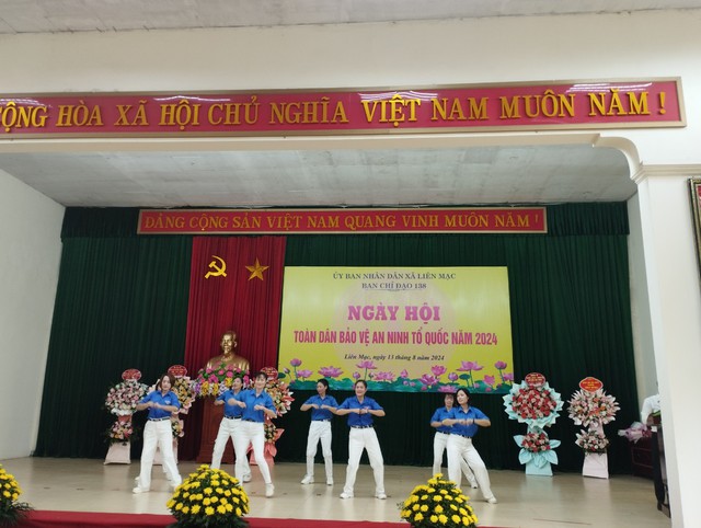 Xã Liên Mạc long trọng tổ chức ngày Hội bảo vệ an ninh Tổ quốc năm 2024- Ảnh 18.