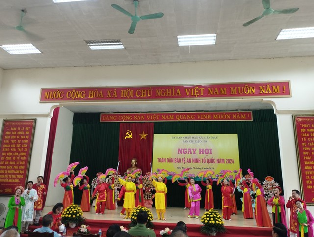Xã Liên Mạc long trọng tổ chức ngày Hội bảo vệ an ninh Tổ quốc năm 2024- Ảnh 21.