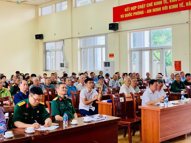 Hội Cựu chiến binh thị trấn Chi Đông tổ chức hội nghị nói chuyện thời sự trong nước và một số vấn đề trọng tâm, trọng điểm về tình hình quốc tế trong giai đoạn mới hiện nay- Ảnh 1. Hội Cựu chiến binh thị trấn Chi Đông tổ chức hội nghị nói chuyện thời sự trong nước và một số vấn đề trọng tâm, trọng điểm về tình hình quốc tế trong giai đoạn mới hiện nay- Ảnh 1.