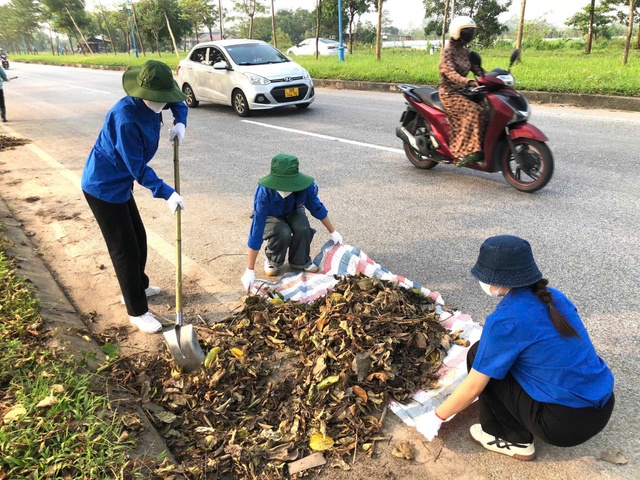 Thanh niên phát huy tinh thần xung kích tình nguyện vì cuộc sống cộng đồng- Ảnh 2.