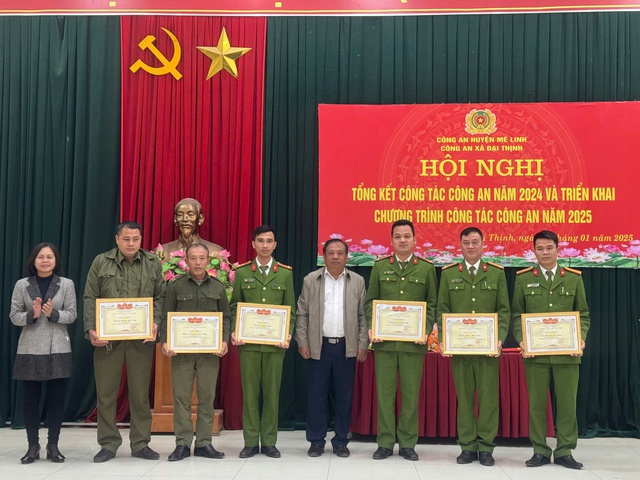 Công an xã Đại Thịnh tổ chức hội nghị tổng kết công tác công an năm 2024 và triển khai chương trình công tác Công an năm 2025- Ảnh 3. Công an xã Đại Thịnh tổ chức hội nghị tổng kết công tác công an năm 2024 và triển khai chương trình công tác Công an năm 2025- Ảnh 3.
