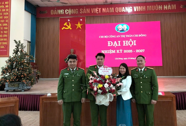 Đại hội các Chi bộ trực thuộc Đảng bộ thị trấn Chi Đông thành công tốt đẹp- Ảnh 1. Đại hội các Chi bộ trực thuộc Đảng bộ thị trấn Chi Đông thành công tốt đẹp- Ảnh 1.