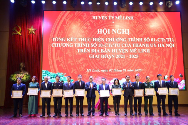 Huyện ủy Mê Linh tổng kết Chương trình số 01 và Chương trình số 10 của Thành ủy Hà Nội giai đoạn 2021-2025- Ảnh 3. Huyện ủy Mê Linh tổng kết Chương trình số 01 và Chương trình số 10 của Thành ủy Hà Nội giai đoạn 2021-2025- Ảnh 3.