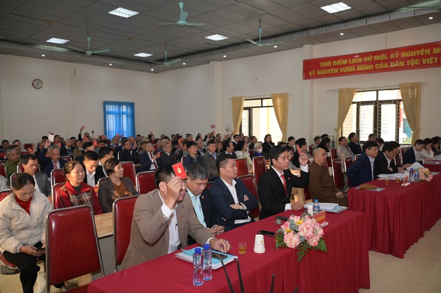 ĐẠI HỘI CHI BỘ THÔN DO NHÂN HẠ, NHIỆM KỲ 2025-2027 THÀNH CÔNG RỰC RỠ- Ảnh 16. ĐẠI HỘI CHI BỘ THÔN DO NHÂN HẠ, NHIỆM KỲ 2025-2027 THÀNH CÔNG RỰC RỠ- Ảnh 16.