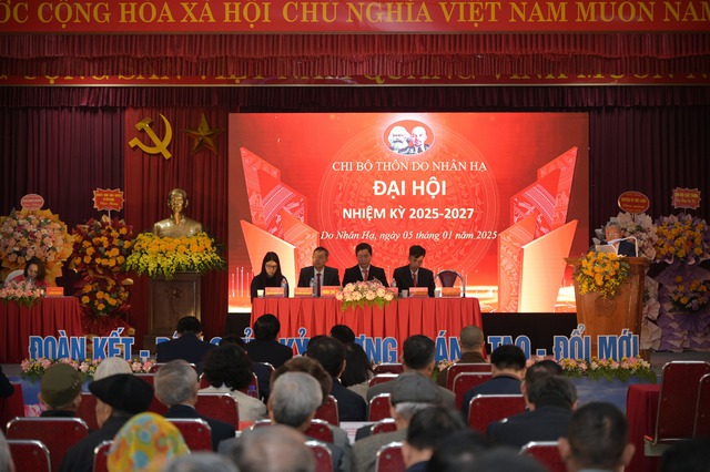 ĐẠI HỘI CHI BỘ THÔN DO NHÂN HẠ, NHIỆM KỲ 2025-2027 THÀNH CÔNG RỰC RỠ- Ảnh 10. ĐẠI HỘI CHI BỘ THÔN DO NHÂN HẠ, NHIỆM KỲ 2025-2027 THÀNH CÔNG RỰC RỠ- Ảnh 10.