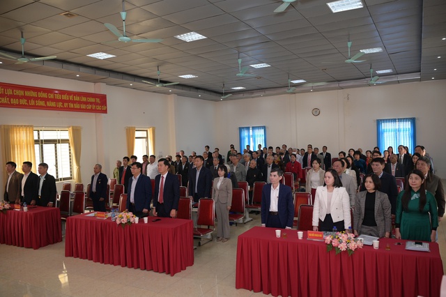 ĐẠI HỘI CHI BỘ THÔN DO NHÂN HẠ, NHIỆM KỲ 2025-2027 THÀNH CÔNG RỰC RỠ- Ảnh 1. ĐẠI HỘI CHI BỘ THÔN DO NHÂN HẠ, NHIỆM KỲ 2025-2027 THÀNH CÔNG RỰC RỠ- Ảnh 1.