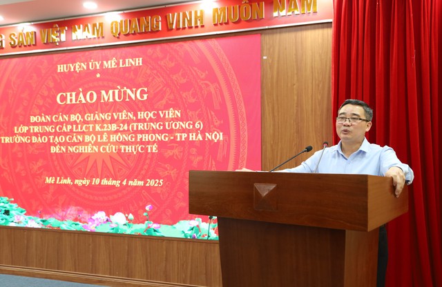 Huyện ủy Mê Linh làm việc với lớp Lớp Trung cấp lý luận chính trị Trung ương 6- Ảnh 2. Huyện ủy Mê Linh làm việc với lớp Lớp Trung cấp lý luận chính trị Trung ương 6- Ảnh 2.