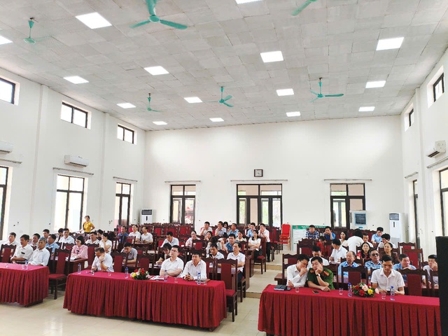 Hội đồng nhân dân xã Liên Mạc tổ chức kỳ họp thứ hai (kỳ họp chuyên đề), nhiệm kỳ 2021-2026- Ảnh 2. Hội đồng nhân dân xã Liên Mạc tổ chức kỳ họp thứ hai (kỳ họp chuyên đề), nhiệm kỳ 2021-2026- Ảnh 2.