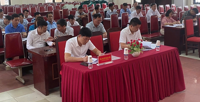 HỘ ĐỒNG NHÂN DÂN XÃ TIỀN PHONG KHÓA XX NHIỆM KỲ 2021 - 2026 KỲ HỌP THỨ HAI MƯƠI (KỲ HỌP CHUYÊN ĐỀ)- Ảnh 1. HỘ ĐỒNG NHÂN DÂN XÃ TIỀN PHONG KHÓA XX NHIỆM KỲ 2021 - 2026 KỲ HỌP THỨ HAI MƯƠI (KỲ HỌP CHUYÊN ĐỀ)- Ảnh 1.