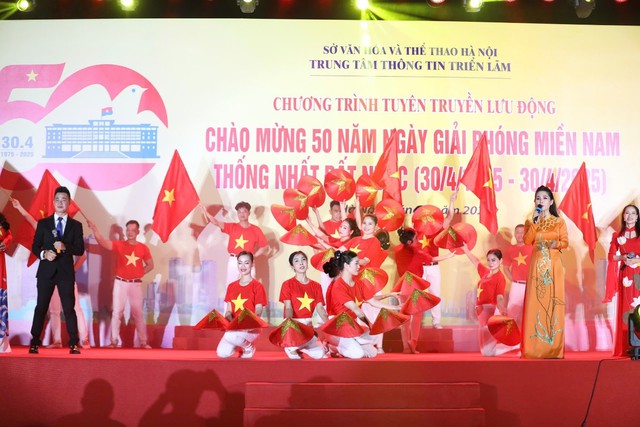 Huyện Mê Linh: Sổi nổi các hoạt động văn hóa, thể thao kỷ niệm 50 năm Ngày Giải phóng miền Nam, thống nhất đất nước.- Ảnh 4.