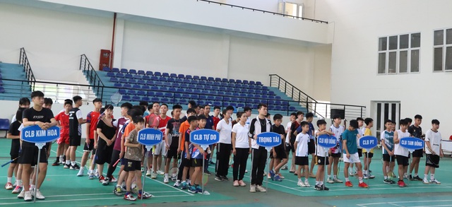 Mê Linh sôi nổi các hoạt động thể dục thể thao chào mừng kỷ niệm 135 năm Ngày sinh Chủ tịch Hồ Chí Minh và Quốc tế thiếu nhi 1/6- Ảnh 1.