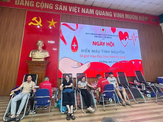 Hội Chữ thập đỏ thị trấn Chi Đông tổ chức ngày hội hiến máu tình nguyện năm 2025- Ảnh 2. Hội Chữ thập đỏ thị trấn Chi Đông tổ chức ngày hội hiến máu tình nguyện năm 2025- Ảnh 2.