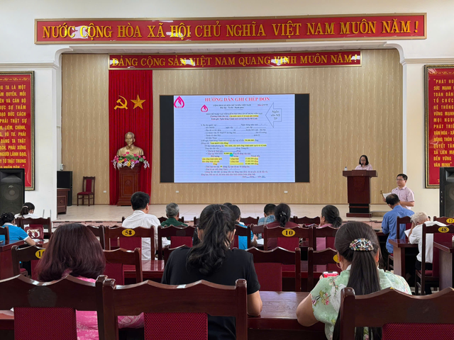 PHÒNG GIAO DỊCH HUYỆN MÊ LINH PHỐI HỢP VỚI PHÒNG NỘI VỤ HUYỆN TỔ CHỨC HỘI NGHỊ TẬP HUẤN NGHIỆP VỤ TÍN DỤNG CHÍNH SÁCH XÃ HỘI NĂM 2025- Ảnh 1. PHÒNG GIAO DỊCH HUYỆN MÊ LINH PHỐI HỢP VỚI PHÒNG NỘI VỤ HUYỆN TỔ CHỨC HỘI NGHỊ TẬP HUẤN NGHIỆP VỤ TÍN DỤNG CHÍNH SÁCH XÃ HỘI NĂM 2025- Ảnh 1.