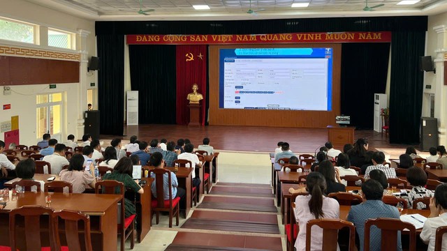 04 xã (mới) Quang Minh, Tiến Thắng, Mê Linh, Yên Lãng tham dự hội nghị tập huấn của thành phố về vận hành thử nghiệm mô hình chính quyền địa phương 2 cấp- Ảnh 5. 04 xã (mới) Quang Minh, Tiến Thắng, Mê Linh, Yên Lãng tham dự hội nghị tập huấn của thành phố về vận hành thử nghiệm mô hình chính quyền địa phương 2 cấp- Ảnh 5.