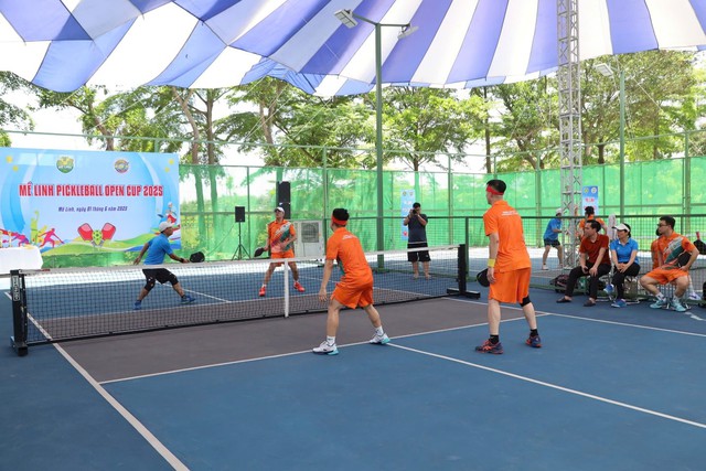 Khai Mạc giải Pickleball huyện Mê Linh năm 2025- Ảnh 2. Khai Mạc giải Pickleball huyện Mê Linh năm 2025- Ảnh 2.
