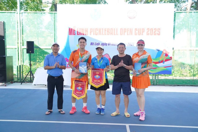 Khai Mạc giải Pickleball huyện Mê Linh năm 2025- Ảnh 7. Khai Mạc giải Pickleball huyện Mê Linh năm 2025- Ảnh 7.
