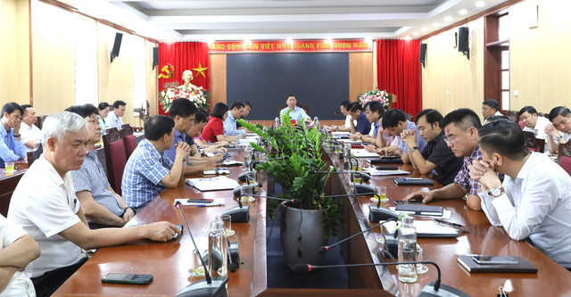 Ban Thường vụ Huyện ủy Mê Linh kiểm điểm tiến độ thực hiện công tác GPMB dự án đường Vành đai 4 - vùng thủ đô- Ảnh 1.