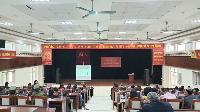 Thị trấn Quang Minh tổ chức hội nghị tập huấn, tuyên truyền các biện pháp phòng, chống bệnh dại động vật- Ảnh 1.
