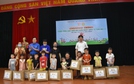 Thành Đoàn Hà Nội thăm tặng quà Nhân dịp Tết Thiếu nhi 1/6 cho thiếu nhi có hoàn cảnh khó khăn