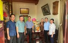 Phó Chủ tịch UBND huyện Mê Linh Lê Văn Khương chúc mừng Đại lễ Phật đản