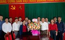 Hội Nông dân xã Tự Lập phối hợp với Ngân hàng Agribank Mê Linh trong công tác vay vốn.