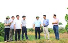 Bí thư Huyện ủy Mê Linh Nguyễn Thanh Liêm kiểm tra thực địa một số điểm thường xảy ra ngập úng
