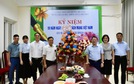 Các đồng chí lãnh đạo huyện Mê Linh chúc mừng Trung tâm Văn hóa - Thông tin và Thể thao