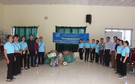 Hội LHPN huyện Mê Linh chỉ đạo Hội LHPN xã Tam Đồng triển khai mô hình "Điểm nhân ái", thu gom phế liệu gây quỹ hỗ trợ hội viên khó khăn